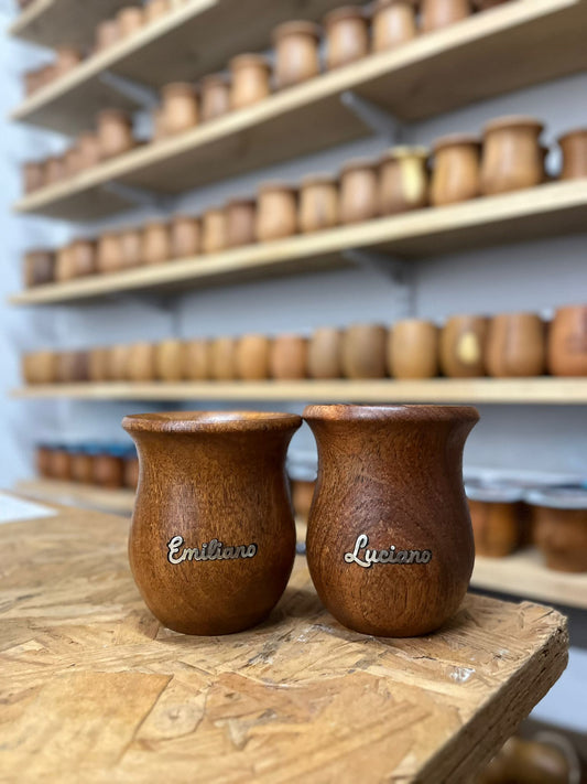 MATE PERSONALIZADO CON INCRUSTACIÓN EN ALPACA PARA MAMA 🌷