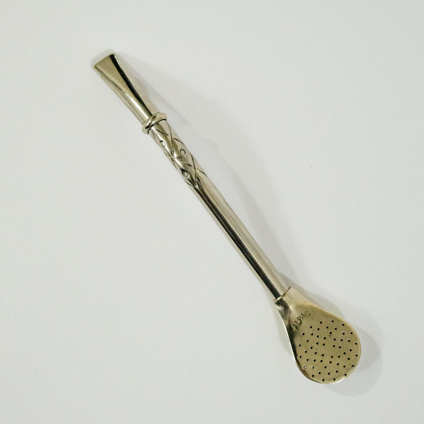 Bombillon de Alpaca Cincelada