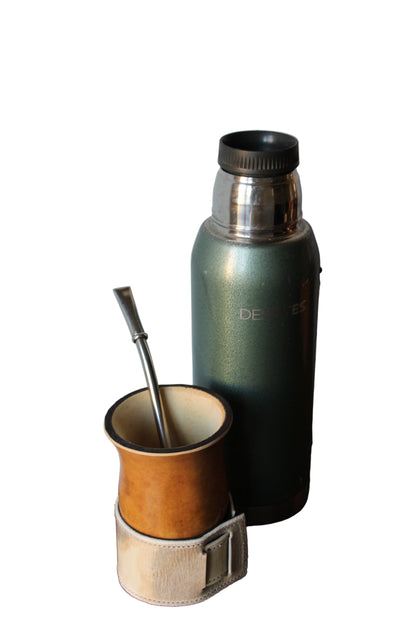 KIT 19-  Camionero de Calabaza Pulido + posa mates de cuero crudo + bombilla de alpaca + termo de demates