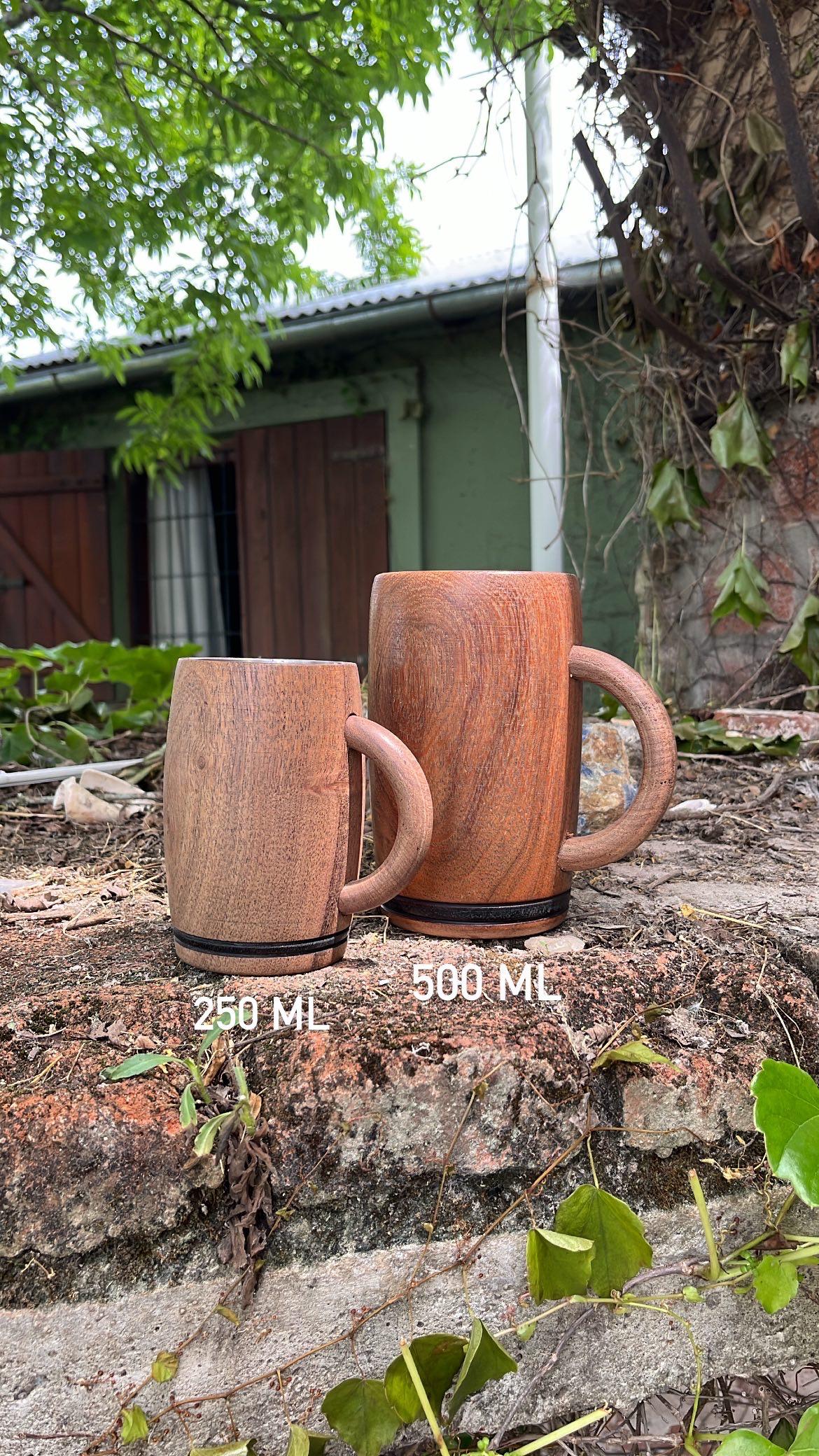 Jarra cervecera de algarrobo 500 ml