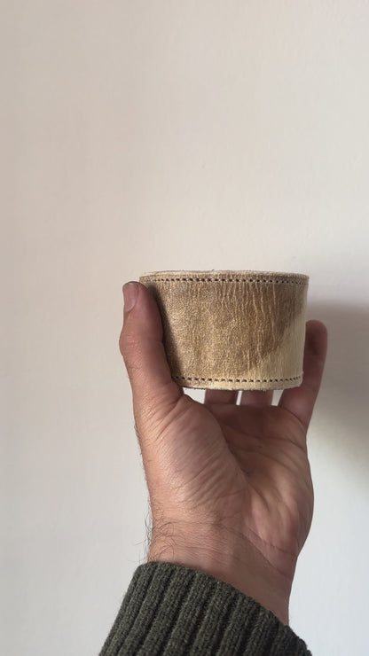 Posa Mate de Cuero Crudo con Costura a Maquina