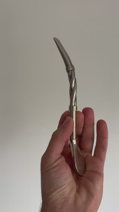 Bombillon de Alpaca torneada con Apliques en Alpaca