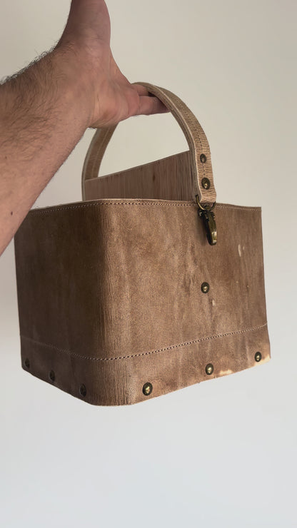 Matera Canasta de Cuero Crudo